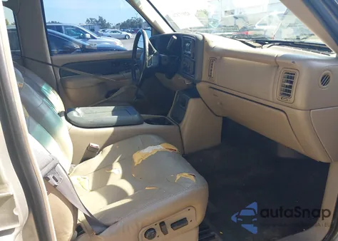 2002 Chevrolet Avalanche 1500 from USA, damaged, VIN 3GNEC13T22G356402